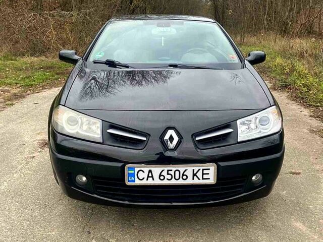 Черный Рено Меган, объемом двигателя 1.6 л и пробегом 193 тыс. км за 5999 $, фото 1 на Automoto.ua