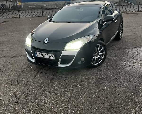 Черный Рено Меган, объемом двигателя 1.5 л и пробегом 250 тыс. км за 6800 $, фото 1 на Automoto.ua