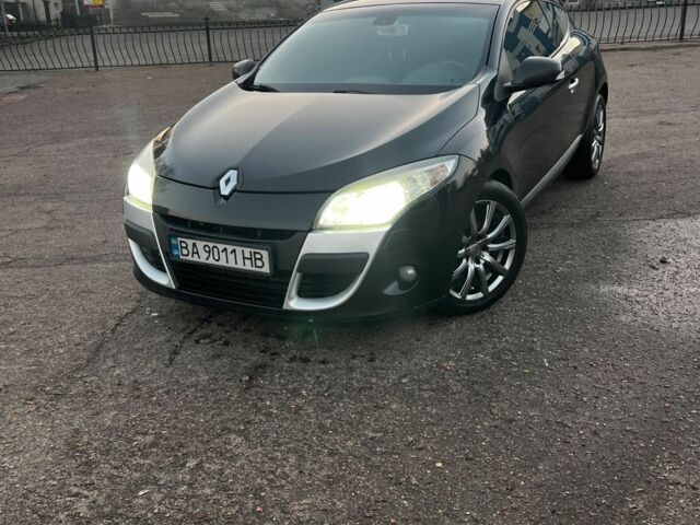 Черный Рено Меган, объемом двигателя 1.5 л и пробегом 250 тыс. км за 6800 $, фото 1 на Automoto.ua