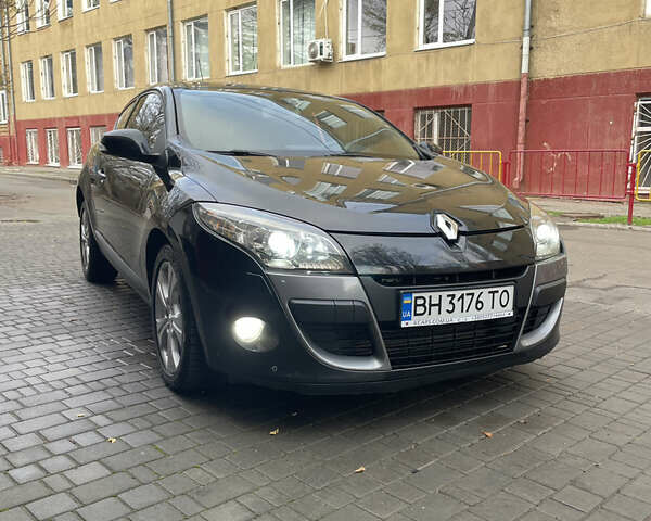 Черный Рено Меган, объемом двигателя 1.46 л и пробегом 278 тыс. км за 5950 $, фото 1 на Automoto.ua