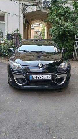 Черный Рено Меган, объемом двигателя 1.6 л и пробегом 290 тыс. км за 7900 $, фото 1 на Automoto.ua