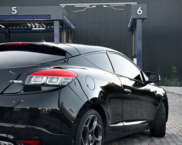 Чорний Рено Меган, об'ємом двигуна 2 л та пробігом 263 тис. км за 8500 $, фото 1 на Automoto.ua