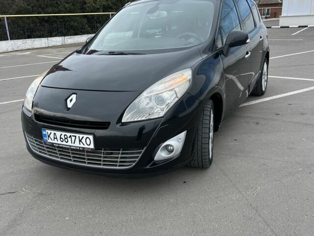 Черный Рено Меган, объемом двигателя 2 л и пробегом 252 тыс. км за 9338 $, фото 1 на Automoto.ua