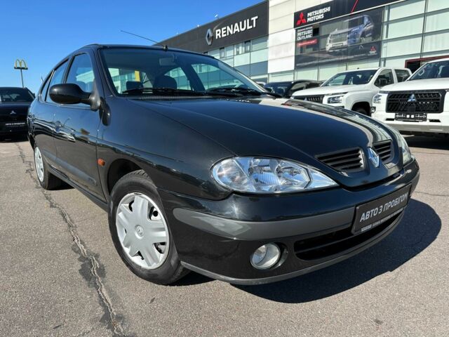 Черный Рено Меган, объемом двигателя 1.4 л и пробегом 71 тыс. км за 4500 $, фото 1 на Automoto.ua