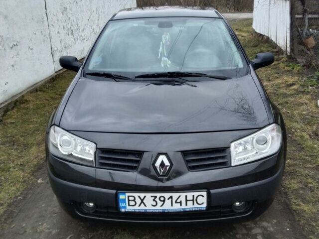 Черный Рено Меган, объемом двигателя 1.4 л и пробегом 200 тыс. км за 4200 $, фото 1 на Automoto.ua