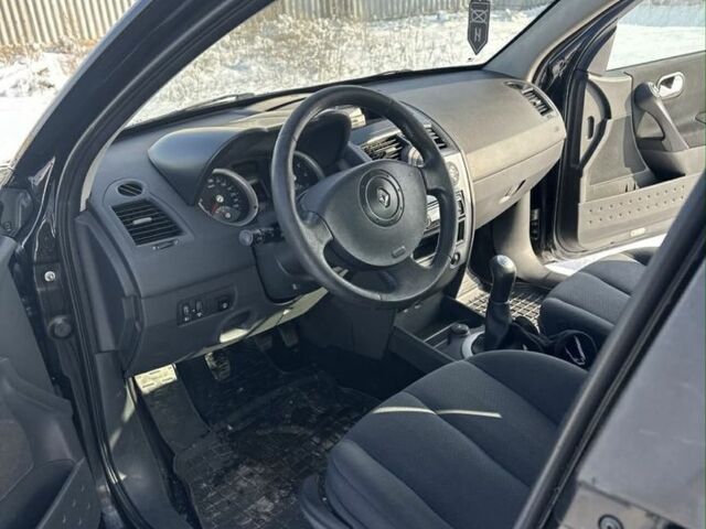 Чорний Рено Меган, об'ємом двигуна 1.6 л та пробігом 3 тис. км за 4700 $, фото 1 на Automoto.ua