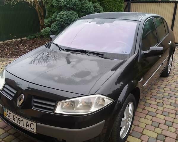 Черный Рено Меган, объемом двигателя 1.6 л и пробегом 246 тыс. км за 5000 $, фото 1 на Automoto.ua