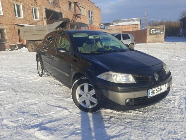 Черный Рено Меган, объемом двигателя 2 л и пробегом 185 тыс. км за 5200 $, фото 1 на Automoto.ua