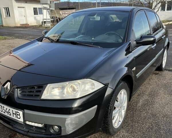 Черный Рено Меган, объемом двигателя 1.6 л и пробегом 299 тыс. км за 4800 $, фото 1 на Automoto.ua