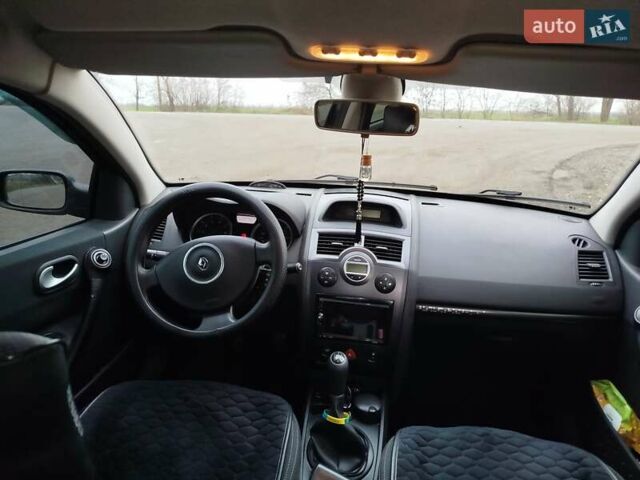 Чорний Рено Меган, об'ємом двигуна 1.6 л та пробігом 204 тис. км за 5800 $, фото 1 на Automoto.ua