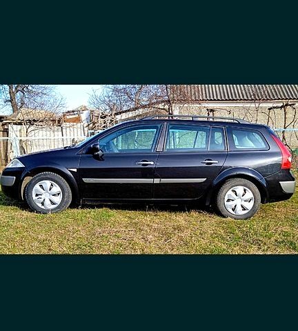 Черный Рено Меган, объемом двигателя 1.6 л и пробегом 250 тыс. км за 4000 $, фото 1 на Automoto.ua