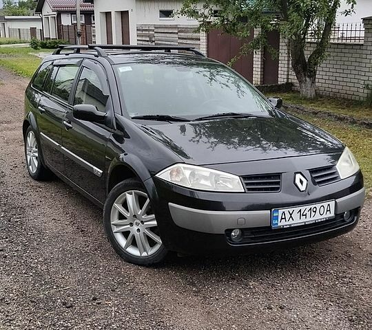 Черный Рено Меган, объемом двигателя 2 л и пробегом 207 тыс. км за 5500 $, фото 1 на Automoto.ua