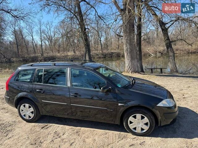 Черный Рено Меган, объемом двигателя 1.6 л и пробегом 168 тыс. км за 4950 $, фото 1 на Automoto.ua