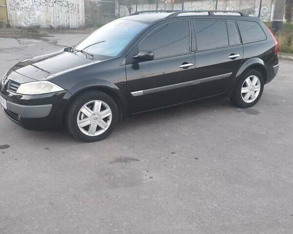Черный Рено Меган, объемом двигателя 1.6 л и пробегом 250 тыс. км за 3600 $, фото 1 на Automoto.ua
