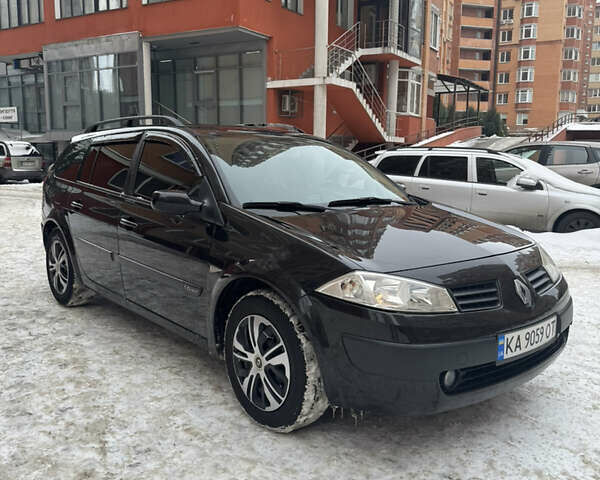 Черный Рено Меган, объемом двигателя 1.6 л и пробегом 280 тыс. км за 4400 $, фото 1 на Automoto.ua
