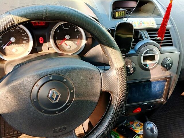 Черный Рено Меган, объемом двигателя 1.4 л и пробегом 169 тыс. км за 4700 $, фото 1 на Automoto.ua