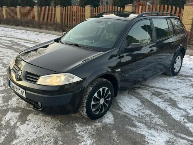 Черный Рено Меган, объемом двигателя 1.5 л и пробегом 235 тыс. км за 2300 $, фото 1 на Automoto.ua