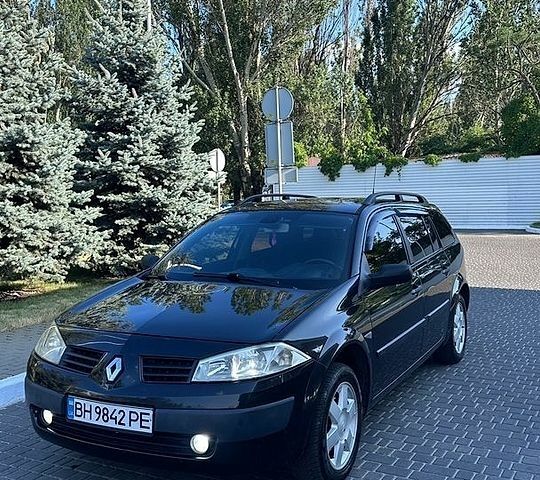 Черный Рено Меган, объемом двигателя 1.87 л и пробегом 300 тыс. км за 3950 $, фото 1 на Automoto.ua