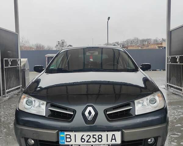 Черный Рено Меган, объемом двигателя 1.6 л и пробегом 231 тыс. км за 5500 $, фото 1 на Automoto.ua