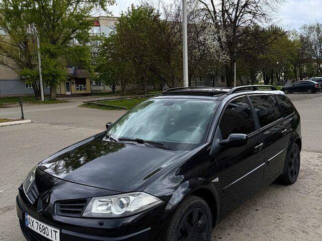 Черный Рено Меган, объемом двигателя 2 л и пробегом 270 тыс. км за 6200 $, фото 1 на Automoto.ua