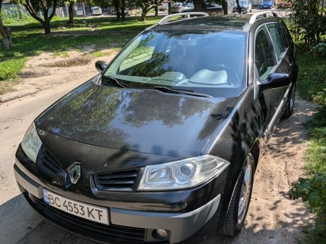 Черный Рено Меган, объемом двигателя 1.6 л и пробегом 2 тыс. км за 5287 $, фото 1 на Automoto.ua