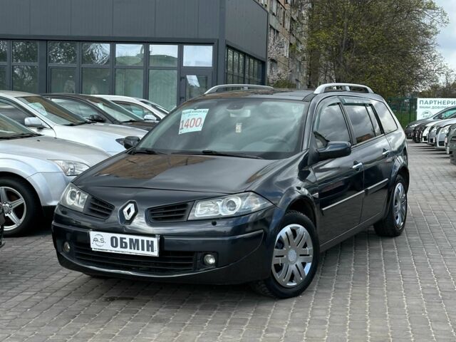 Черный Рено Меган, объемом двигателя 1.6 л и пробегом 220 тыс. км за 5300 $, фото 1 на Automoto.ua