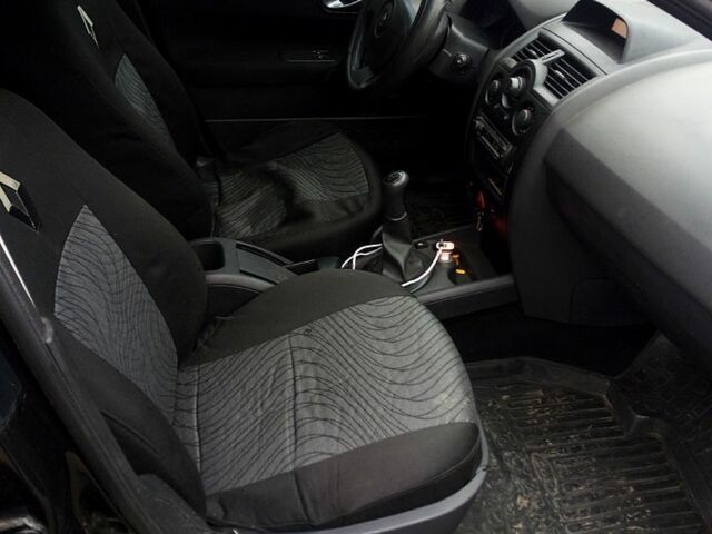 Черный Рено Меган, объемом двигателя 1.6 л и пробегом 350 тыс. км за 4300 $, фото 1 на Automoto.ua