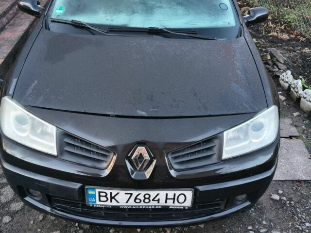 Черный Рено Меган, объемом двигателя 1.6 л и пробегом 233 тыс. км за 5000 $, фото 1 на Automoto.ua