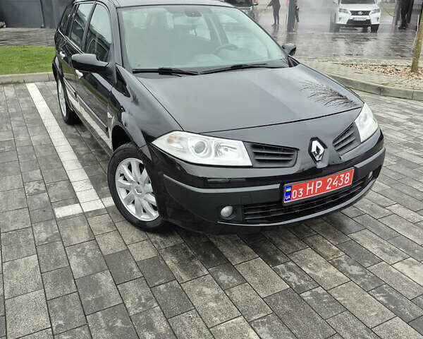 Черный Рено Меган, объемом двигателя 1.6 л и пробегом 215 тыс. км за 5499 $, фото 1 на Automoto.ua