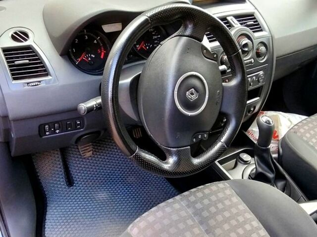 Чорний Рено Меган, об'ємом двигуна 1.6 л та пробігом 260 тис. км за 4700 $, фото 1 на Automoto.ua