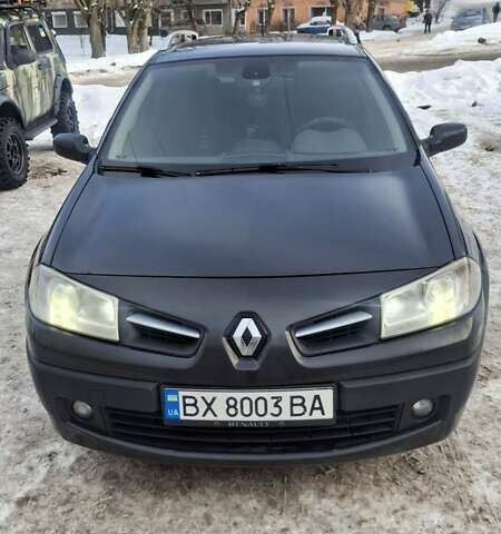 Чорний Рено Меган, об'ємом двигуна 1.6 л та пробігом 267 тис. км за 5600 $, фото 1 на Automoto.ua