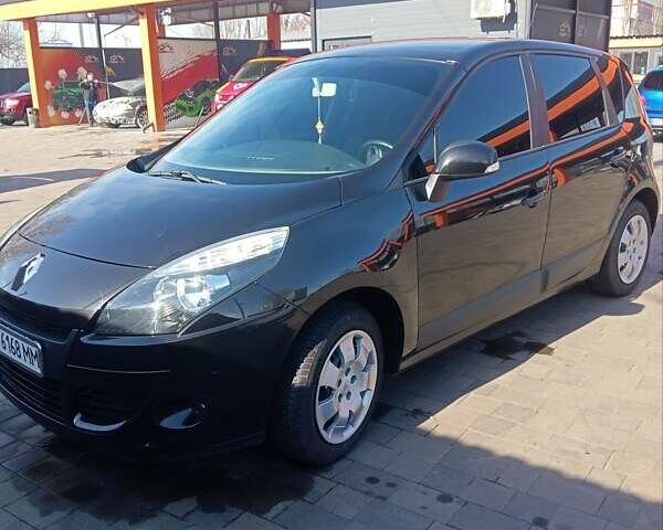 Черный Рено Меган, объемом двигателя 1.6 л и пробегом 235 тыс. км за 7000 $, фото 1 на Automoto.ua