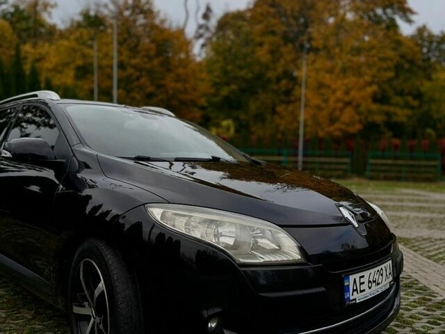 Чорний Рено Меган, об'ємом двигуна 2 л та пробігом 263 тис. км за 7200 $, фото 1 на Automoto.ua