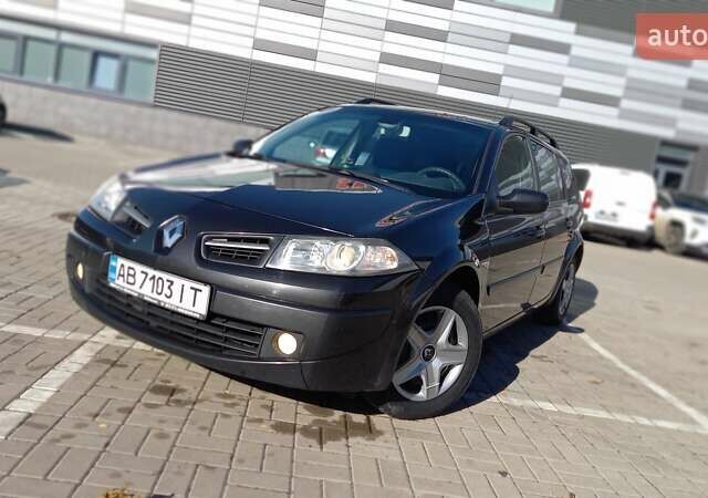 Черный Рено Меган, объемом двигателя 1.6 л и пробегом 206 тыс. км за 5999 $, фото 1 на Automoto.ua