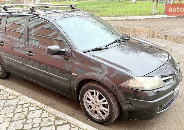 Черный Рено Меган, объемом двигателя 1.6 л и пробегом 242 тыс. км за 4600 $, фото 1 на Automoto.ua