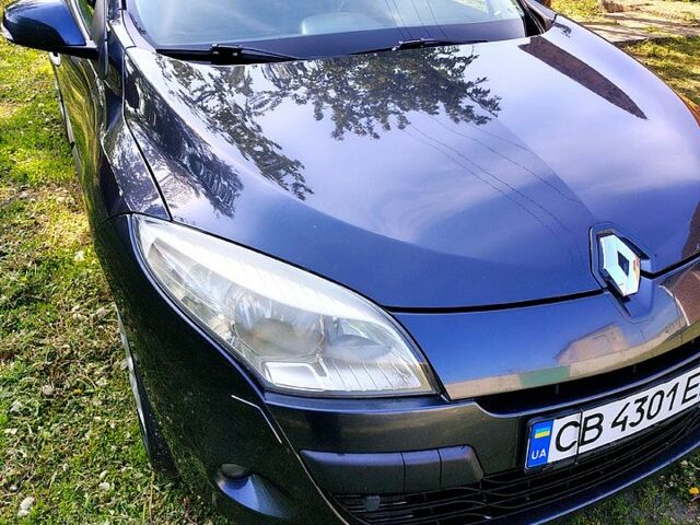Чорний Рено Меган, об'ємом двигуна 1.6 л та пробігом 330 тис. км за 6500 $, фото 1 на Automoto.ua