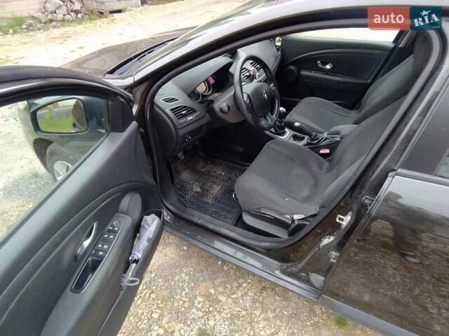 Рено Меган 2009 в Городке на Automoto.ua Черный Рено Меган, объемом двигателя 1.5 л и пробегом 257 тыс. км за 6700 $, фото 1 на Automoto.ua