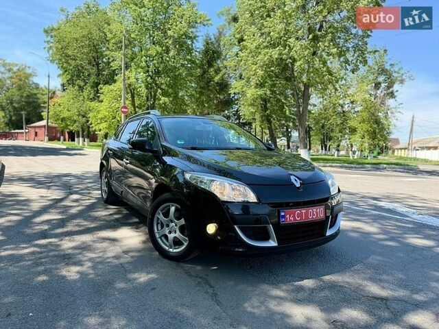 Черный Рено Меган, объемом двигателя 1.6 л и пробегом 190 тыс. км за 7350 $, фото 1 на Automoto.ua