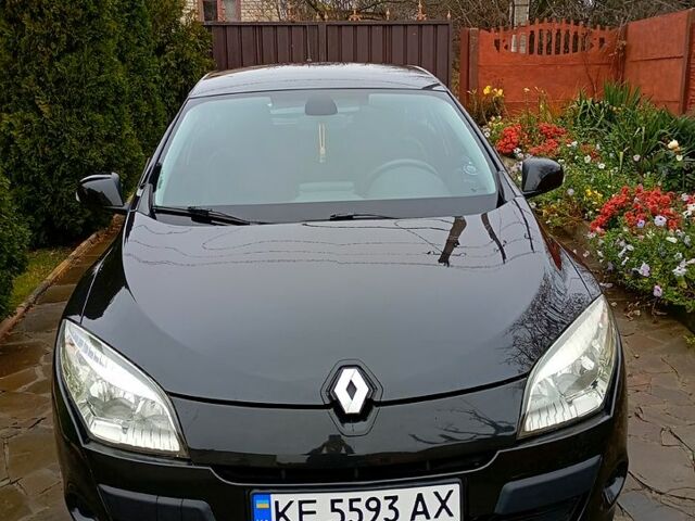 Чорний Рено Меган, об'ємом двигуна 1.5 л та пробігом 225 тис. км за 7000 $, фото 1 на Automoto.ua