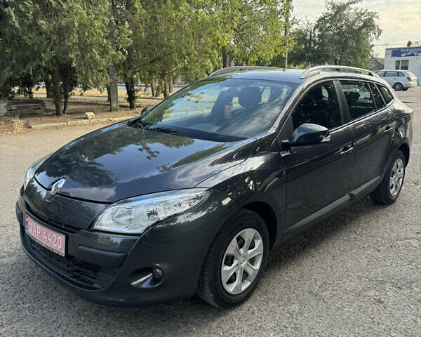 Чорний Рено Меган, об'ємом двигуна 1.6 л та пробігом 255 тис. км за 7000 $, фото 1 на Automoto.ua