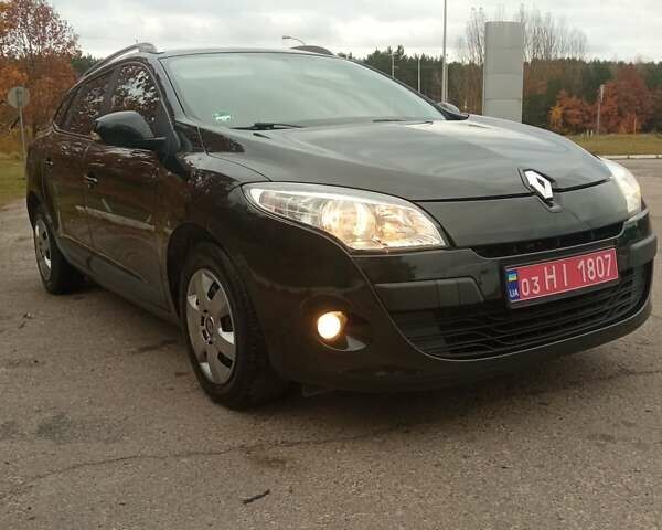 Рено Меган 2010 в Луцке на Automoto.ua Черный Рено Меган, объемом двигателя 1.6 л и пробегом 198 тыс. км за 6100 $, фото 1 на Automoto.ua