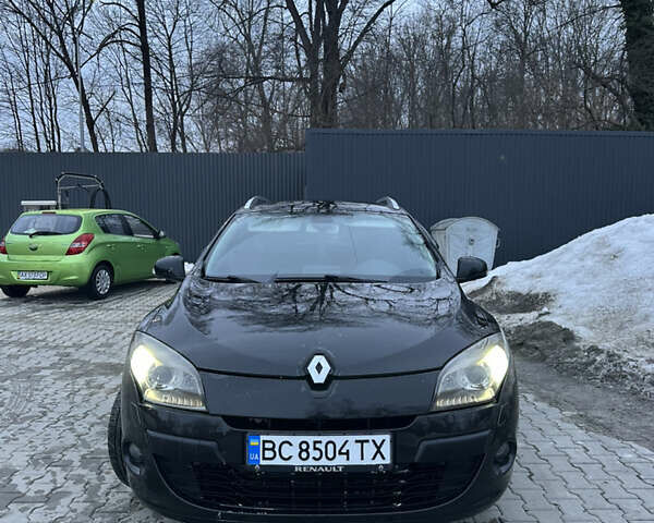 Чорний Рено Меган, об'ємом двигуна 1.46 л та пробігом 274 тис. км за 6899 $, фото 1 на Automoto.ua