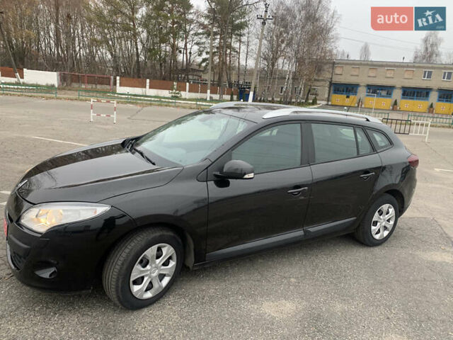 Черный Рено Меган, объемом двигателя 0 л и пробегом 230 тыс. км за 7750 $, фото 1 на Automoto.ua