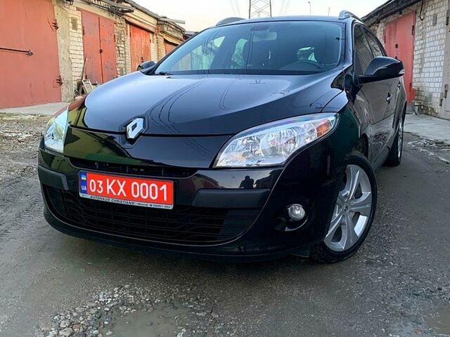 Чорний Рено Меган, об'ємом двигуна 1.6 л та пробігом 16300 тис. км за 8150 $, фото 1 на Automoto.ua