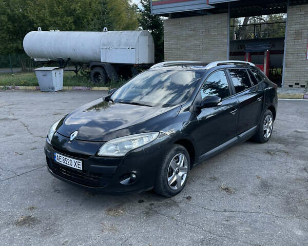 Черный Рено Меган, объемом двигателя 1.46 л и пробегом 232 тыс. км за 6700 $, фото 1 на Automoto.ua