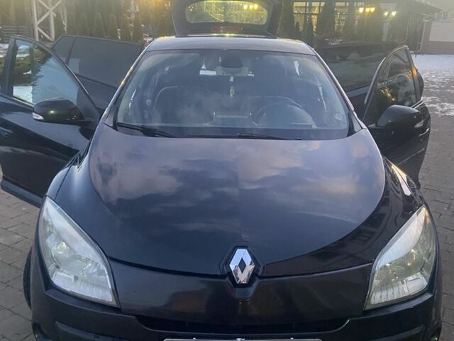Черный Рено Меган, объемом двигателя 1.5 л и пробегом 270 тыс. км за 6300 $, фото 1 на Automoto.ua