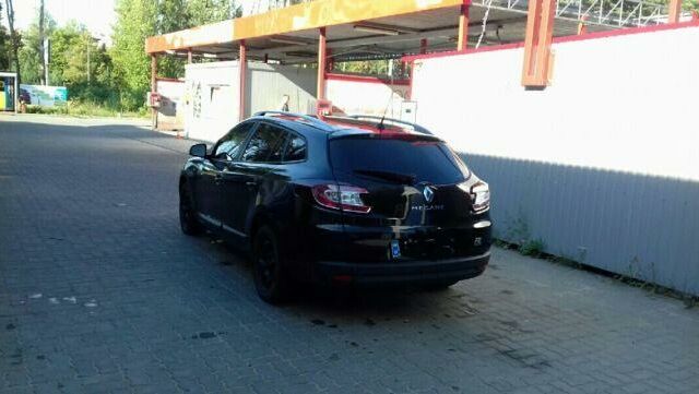 Чорний Рено Меган, об'ємом двигуна 1.6 л та пробігом 152 тис. км за 7800 $, фото 1 на Automoto.ua