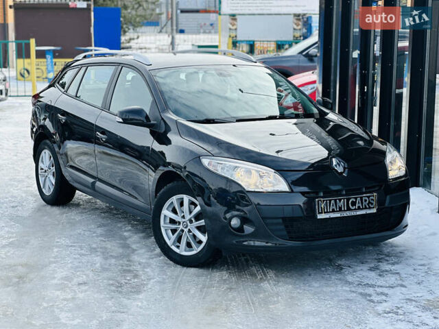 Черный Рено Меган, объемом двигателя 1.6 л и пробегом 230 тыс. км за 7699 $, фото 1 на Automoto.ua