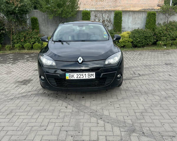 Черный Рено Меган, объемом двигателя 1.46 л и пробегом 261 тыс. км за 6700 $, фото 1 на Automoto.ua