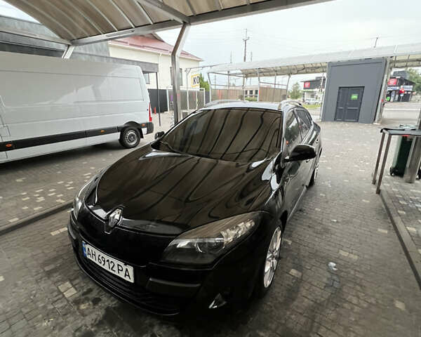 Черный Рено Меган, объемом двигателя 1.46 л и пробегом 370 тыс. км за 6500 $, фото 1 на Automoto.ua